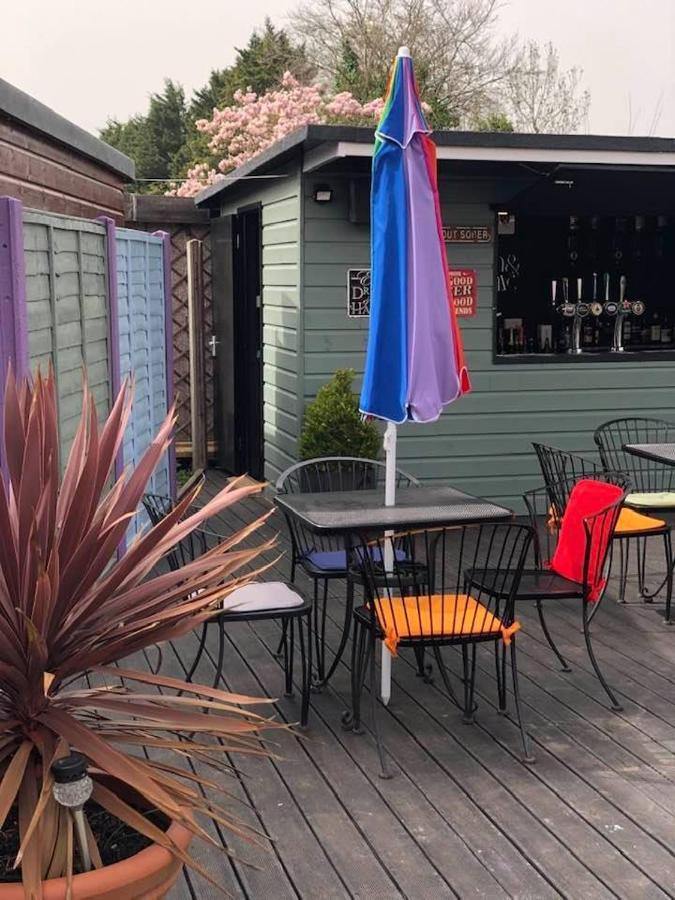 The Holroyd Arms Hotel Guildford Exterior foto